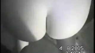 زوجة غير مخلصة تتمدد لعشيقها