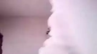 عاهرة مصرية تركب زب كبير حتى يتورم كسها