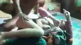 قضيب أبي الحلو يضرب مهبلي كزوجة