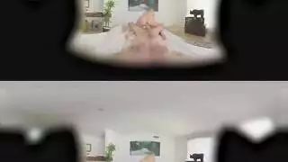 خيال جنس جماعي بالواقع الافتراضي: دمية جنسية ضخمة تُحشى بها فتاة روسية