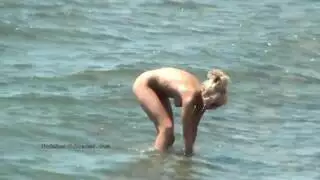 علاقة جنسية جماعية استعراضية: جلسة جماع جماعي علنية