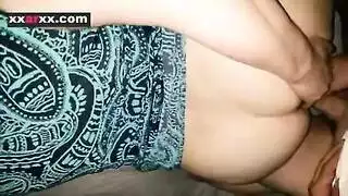 ثنائي مثلث إباحي لزوجين عراقيين