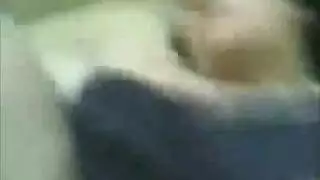 سكرانة من القضيب ومرهقة: تتوسل لاستراحة من الإباحية