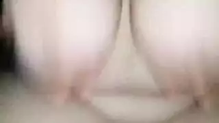 جلسة نيك لشقراء: مص عميق وركبة بكسي متشوق