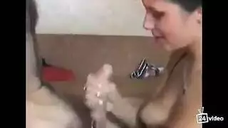 أثداء كبيرة ترتد بقوة إباحية