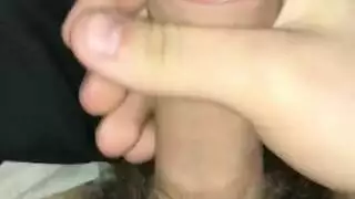 شاب بخطيبته