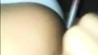 من الأصدقاء إلى العشاق: إيطالية جميلة تظهر فرجها ثم تأخذ عضوه الذكري