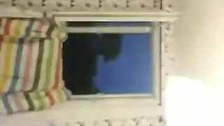 شاب روسي يستعرض قضيبه الصلب ويمارس الجنس