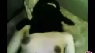 فحول مراهقون عرب يمارسون الجنس الصريح: جماع جماعي ومشهد بخكاكي