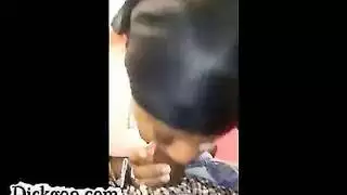 عاهرة محجبة من مالي تكشف عن جسدها الساخن لنكاح مكتبي صعب