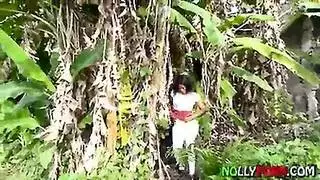 جنس قاس في البرية مع شاب سوداني وصديقته الجذابة