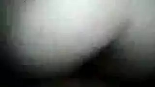 فتاة ذات مؤخرة كبيرة تحصل على تنظيف لأنبوبها الشرجي