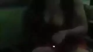 مشهد صريح: فتاة مغربية تطلب عضواً ضخماً