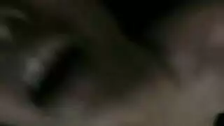 الام لا تريده أن ينيك بنتها