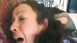 سمراء مغرورة جماع شرجي بدسار عملاق محتوى إباحي