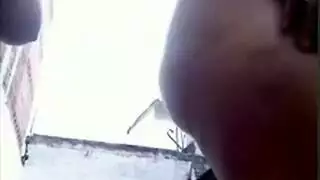 لاتينا ميلف تأخذ بي بي سي كبير في وضعية رعاة البقر العكسي الشرجي الإباحي