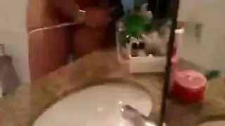 من مساج إثاري إلى شرج قاس: مغامرة سابرينا رايلي الإباحية