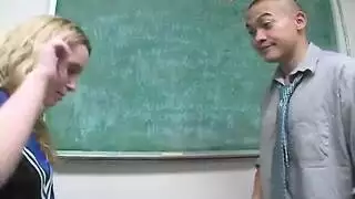 استاذ يغتصب طالبته اليابانيه