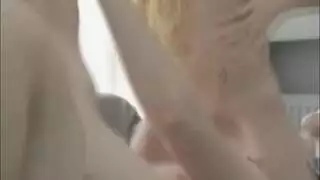 جمال لبناني وثنائي يتشاركون نائب الرئيس في جنس جماعي صريح