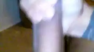 مهووس بالمتعة الفردية يدلك زبه حتى النهاية الفوضوية