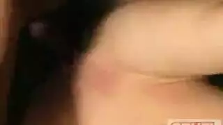 نيك لعبة إكس إكس إكس: ديلدو خزف يوسع كسها الضيق