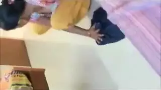 الفتاة المثيرة الجاهلة تحب الإباحية الشرجية القاسية