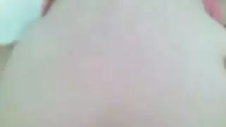 سكس مصرى مثير مصت زبه وركب على طيزها فشخها جامد