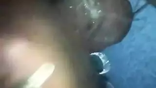 جدة الصحراء تحصل على جماع جماعي مع قذف داخلي