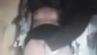 عاهرات صغيرات يتعرضن للضرب بقوة