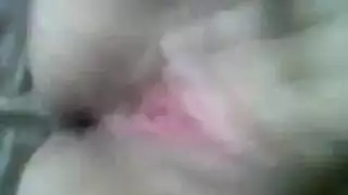 عاهرة كبيرة الصدر تترك الحصة للجنس الفموي العميق ووضعية الكلب