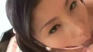 الفتاة الشرقية الساخنة تتوسل من أجل سائل سيدها في العبودية المثيرة