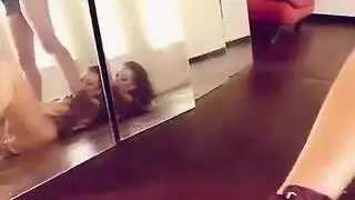 جنس جماعي لا نهاية له: هاتين الكلبتين تعيشان لصنع أشرطة إكس إكس إكس