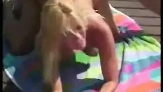 الركوع للعملاق: خدمة فم محترفة لقضيب ضخم