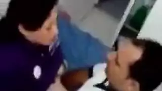 إباحية في المكتب: سكرتيرة تخضع لإيلاج مزدوج