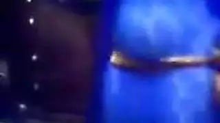 جوجو الممتلئة جسمًا ترقص بشكل مثير ثم تُمارس معها الجنس بعنف