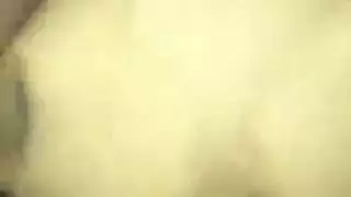 ٥ صديقة شقراء تلعق وتضاجع قضيب رجل أسود كبير وقاسي