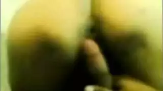 مثير فتاة عربية صغيرة ركوب الديك مثل المحترف