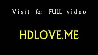 ينيج حبيبته مص شفايفه