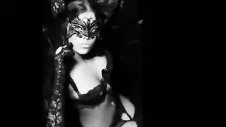 ويب كام صريح: فتاتان هواة في فعل مثلي