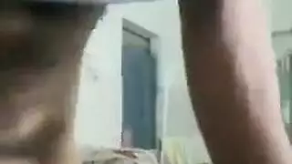 جنس مثلي عاري: اختناق في الحلق وجنس شرجي قاسي