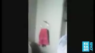 بعد أن حصلت على اللسان المحظوظ ، كانت فيرونيكا أفلوف سعيدة بمص وممارسة الجنس مع عشيقها من الصعب ديك