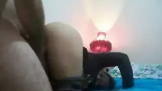 فتاة لبنانية جامحة في جلسة جماع شديدة على أنبوب إباحي