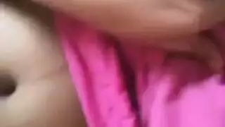 هزات الجماجم الصارخة: ضربات جنسية قاسية في مشهد إباحي مجاني