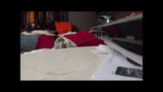 الزوجة الأنيقة ممارسة الجنس الشرجي مع حبيبها وتحبها ، حتى اثنين من الأحمال أسفل حلقها.