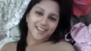 الأزواج الساخنة سخيف هنا.