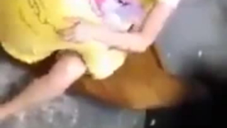 اثنان من عشاق الفرخ سخيف