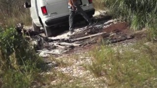 شاب بيحب العنف في النيك قوي ومتعه النيك العلني