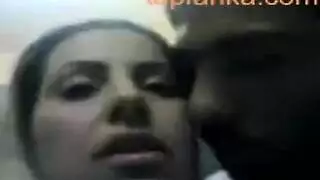 فيلم سكس عربي من داخل مخزن ورق وعامل ينيك عاملة مطلقة مربربة