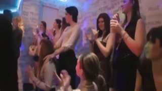 مترجم عربي سكس
