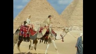 فيلم سكس كلاسيكي متصور في مصر في منطقة الاهرامات